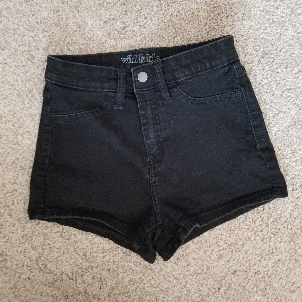 🛍 Wild Fable Woman's Size 4 Shorts